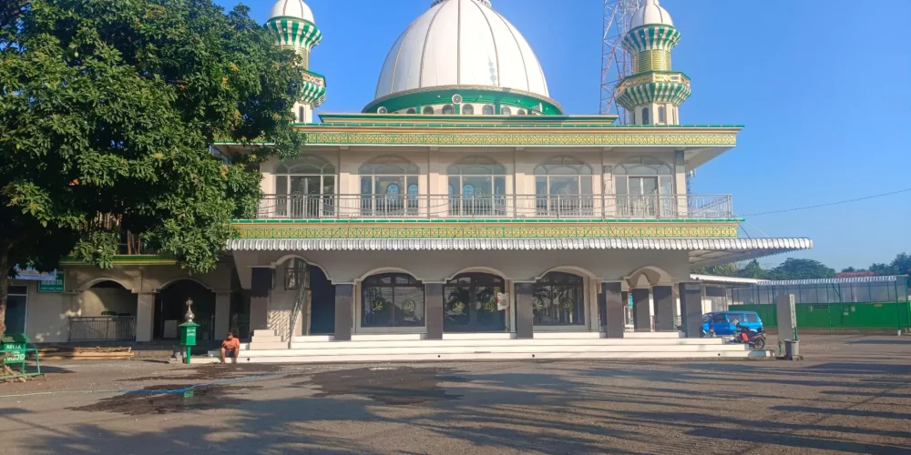 masjid 10 nopember sengonagung purwosari pasuruan